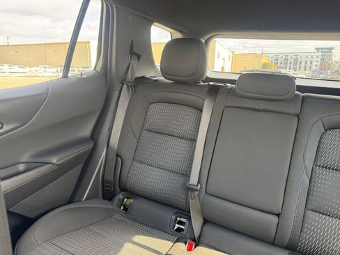 Used 2025 Chevrolet Equinox LT image 38