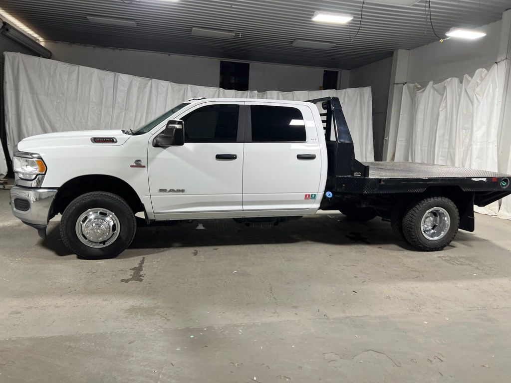 Used 2024 RAM 3500 SLT w/ Quick Order Package 2YG SLT AWD/4WD image 4