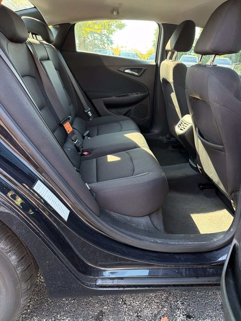 Used 2023 Chevrolet Malibu LT FWD image 25