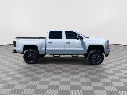 Used 2017 Chevrolet Silverado 1500 LT w/ True North Edition AWD/4WD image 8