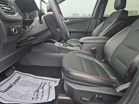 Used 2025 Ford Escape ST-Line image 13