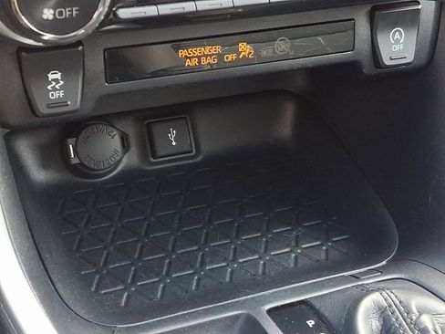 Used 2020 Toyota RAV4 XLE w/ Convenience Package image 25