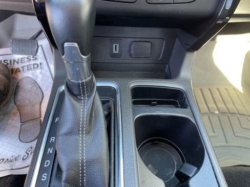 Used 2018 Ford Escape SE w/ SE Sport Appearance Package image 13