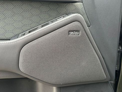 Used 2025 Lexus GX 550 image 16