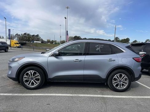 Used 2022 Ford Escape SEL w/ Technology Package AWD/4WD image 8