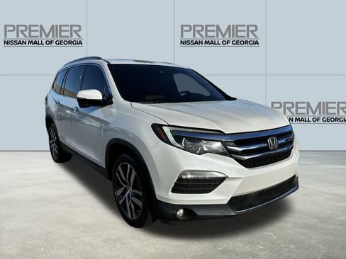 Used 2016 Honda Pilot Touring image 3