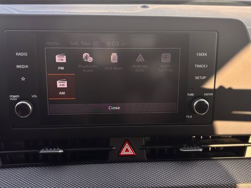 Used 2023 Kia Sportage LX image 29