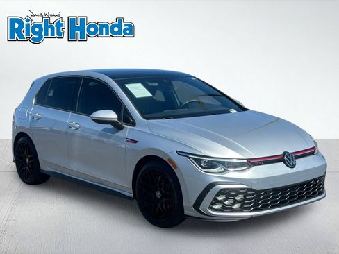 Used 2023 Volkswagen GTI SE FWD image 8