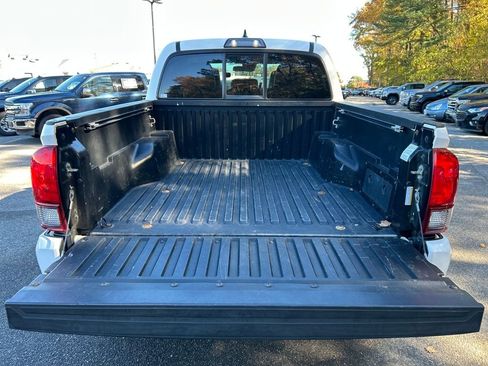 Used 2019 Toyota Tacoma SR5 image 5