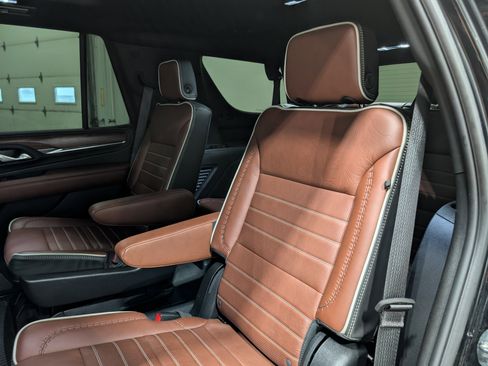 Used 2024 GMC Yukon Denali Ultimate image 15