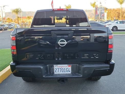 Used 2025 Nissan Frontier SV w/ SV Convenience Package image 31