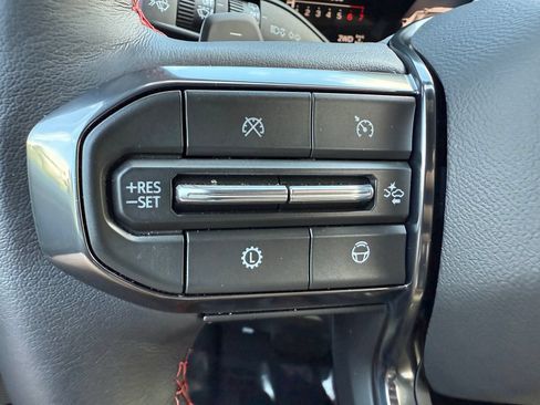Certified 2026 GMC Yukon AT4 Ultimate AWD/4WD image 39