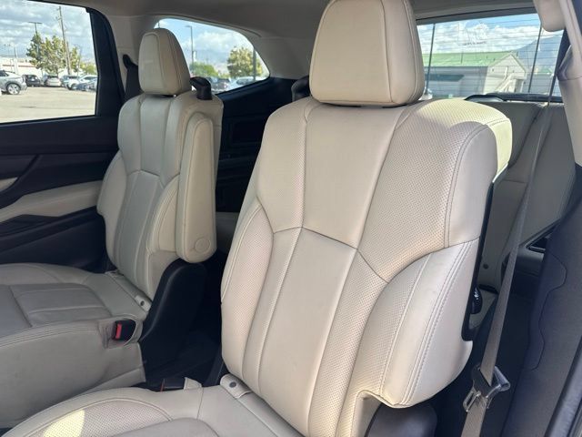 Used 2024 Subaru Ascent Limited AWD/4WD image 19
