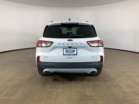 Used 2020 Ford Escape SEL image 10