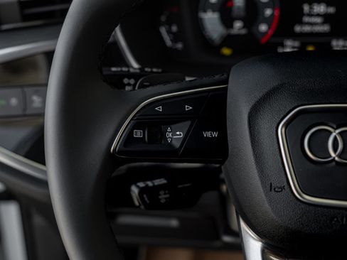 Certified 2025 Audi Q3 2.0T Premium image 12