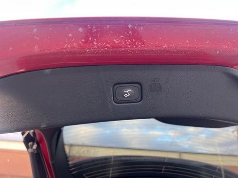 Used 2023 Ford Edge SEL w/ Sport Appearance Package image 16