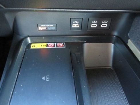 Used 2025 Toyota Camry LE image 18