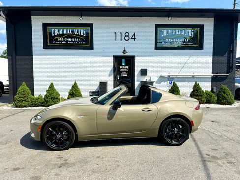 Used 2023 MAZDA MX-5 Miata Club image 2