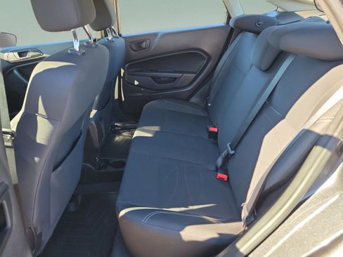Used 2017 Ford Fiesta SE image 22