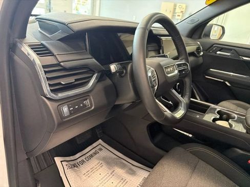Used 2026 GMC Acadia Elevation w/ LPO, Floor Liner Package AWD/4WD image 23