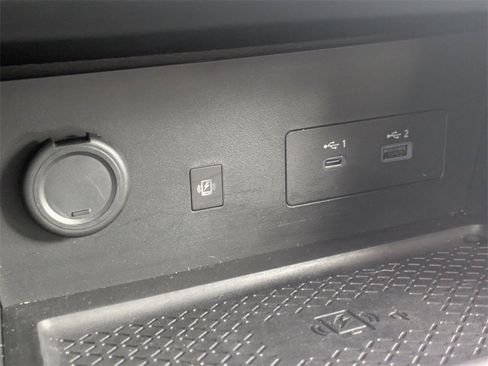 Used 2023 Nissan Pathfinder Platinum w/ Black Appearance Package image 24