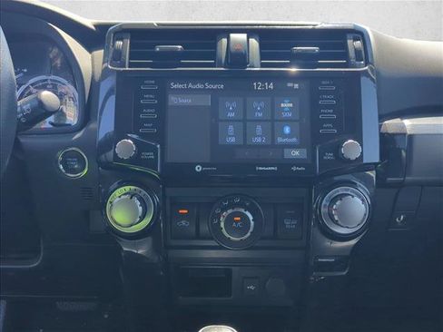 Certified 2022 Toyota 4Runner TRD Off-Road AWD/4WD image 18