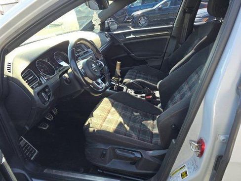 Used 2018 Volkswagen GTI S image 4