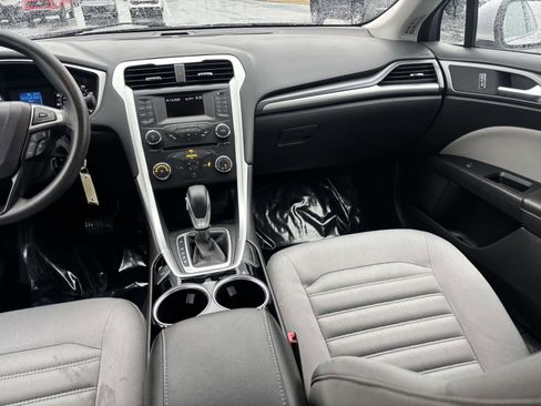 Used 2014 Ford Fusion S image 32