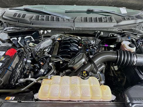 Used 2018 Ford F150 XLT w/ Equipment Group 301A Mid image 30