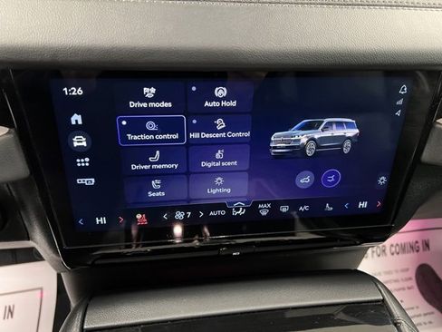 Used 2025 Lincoln Navigator L Reserve image 35