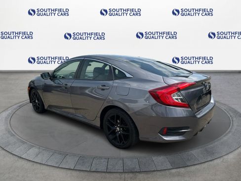 Used 2021 Honda Civic Sport image 4