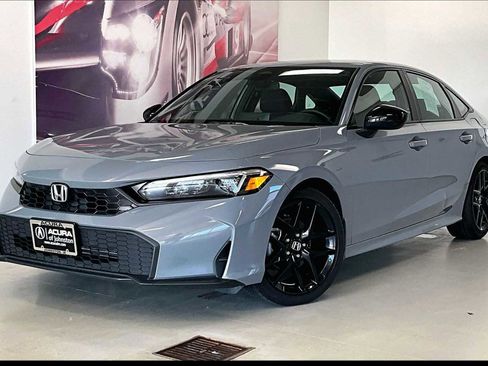 Used 2025 Honda Civic Sport image 1
