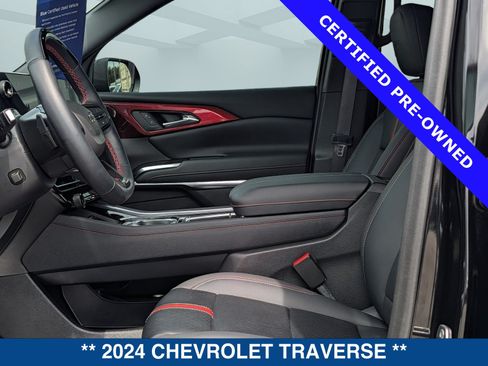 Used 2024 Chevrolet Traverse RS FWD image 24