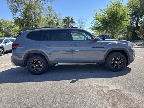 New 2026 Volkswagen Atlas Peak Edition AWD/4WD image 7