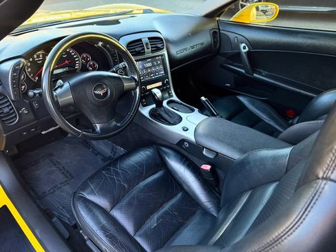 Used 2006 Chevrolet Corvette Convertible w/ Preferred Equipment Group RWD image 14