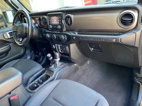 Used 2020 Jeep Wrangler Unlimited Sport S AWD/4WD image 39