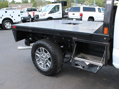 Used 2025 Ford F250 XLT w/ Camper Package AWD/4WD image 15