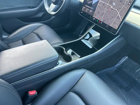 Used 2019 Tesla Model 3 Standard image 15