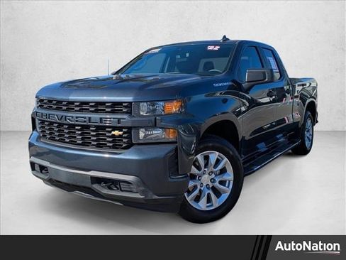 Used 2022 Chevrolet Silverado 1500 Custom w/ Safety Confidence Package image 1