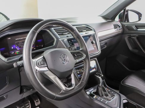 Used 2023 Volkswagen Tiguan SE R-Line FWD image 23
