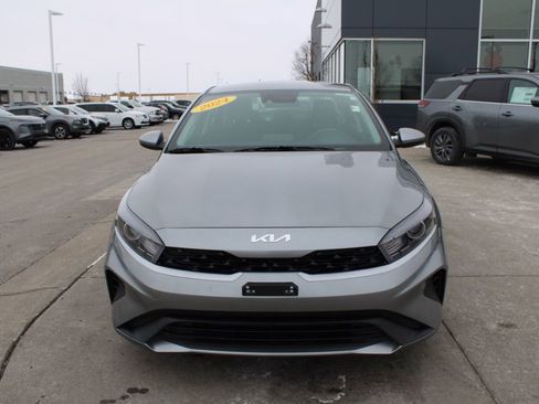 Used 2024 Kia Forte LXS image 2
