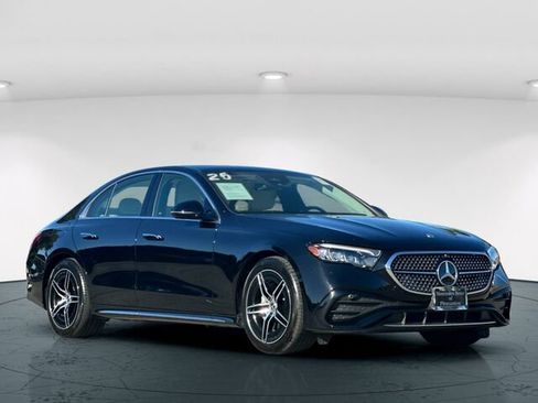 Used 2025 Mercedes-Benz E 350 Sedan image 9