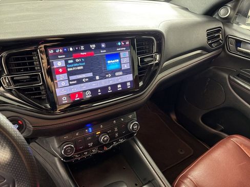 Used 2023 Dodge Durango GT RWD image 33
