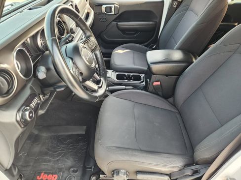 Used 2018 Jeep Wrangler Unlimited Sport S AWD/4WD image 10