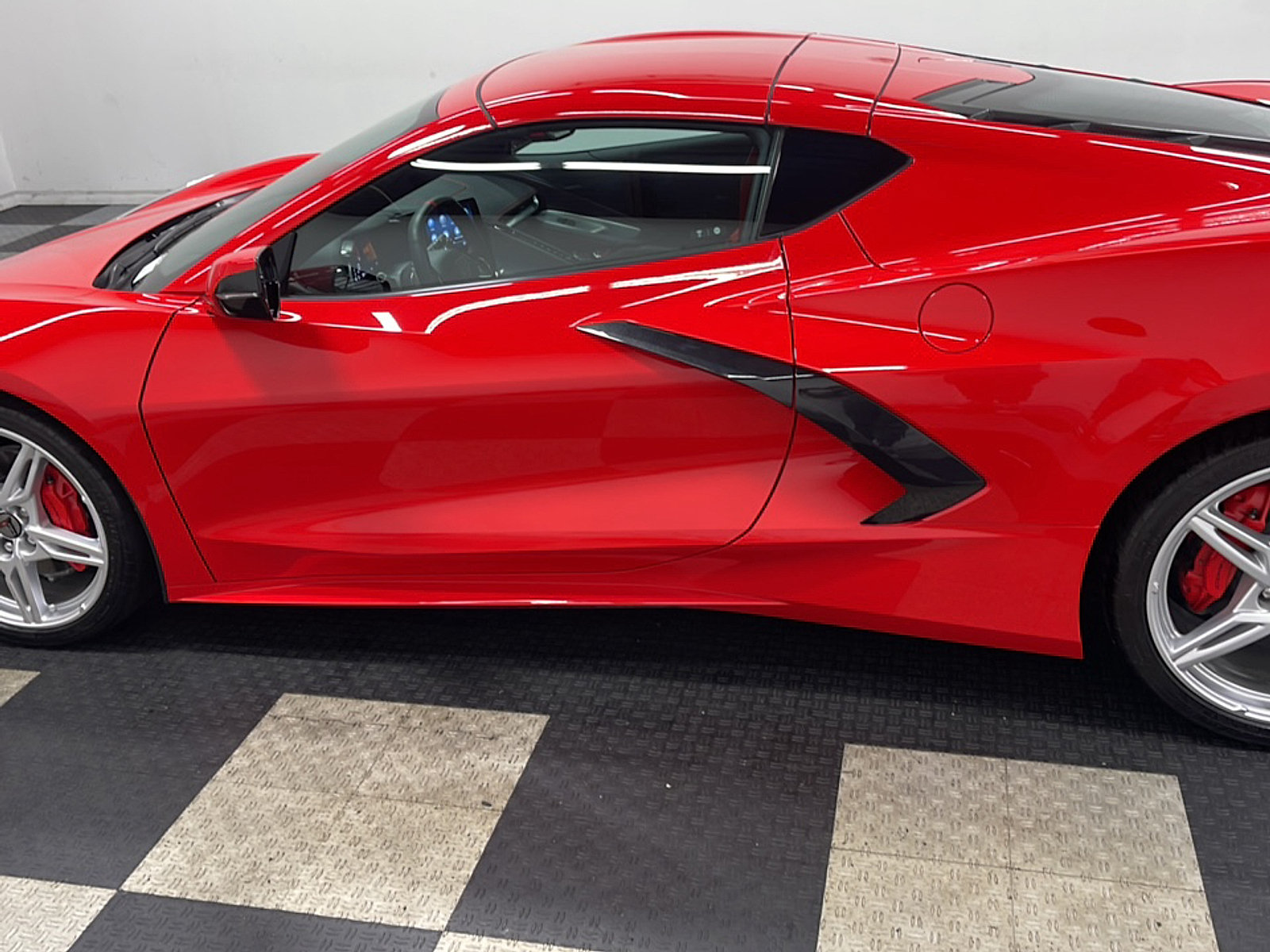 Used 2022 Chevrolet Corvette Stingray Coupe w/ Battery Protection Package RWD image 13