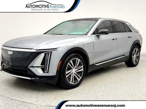 Used 2024 Cadillac Lyriq Luxury w/ LPO, Floor Liner Package image 1