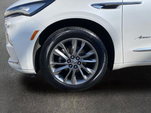 Used 2024 Buick Enclave Avenir w/ Avenir Technology Package AWD/4WD image 11