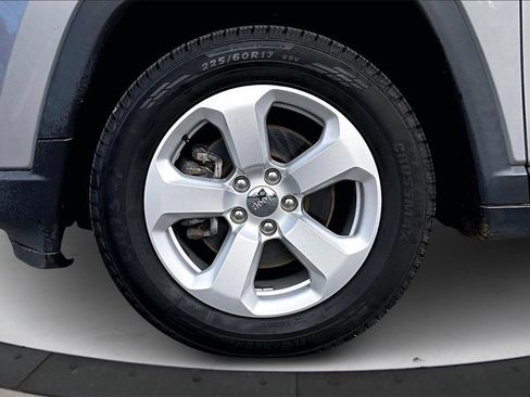 Certified 2019 Jeep Compass Latitude w/ Cold Weather Group image 29