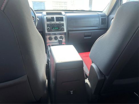 Used 2007 Dodge Nitro R/T RWD image 20