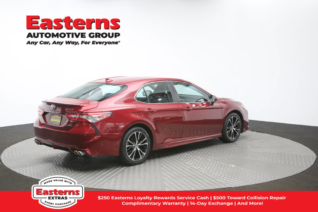 Used 2018 Toyota Camry SE w/ Audio Package FWD image 43